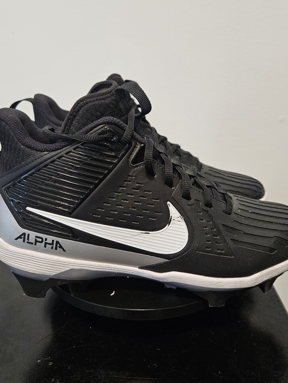 Nike Alpha Menace Strong Football Cleats II5139-010 White /Black Mens SZ 9.5 - Picture 3 of 11